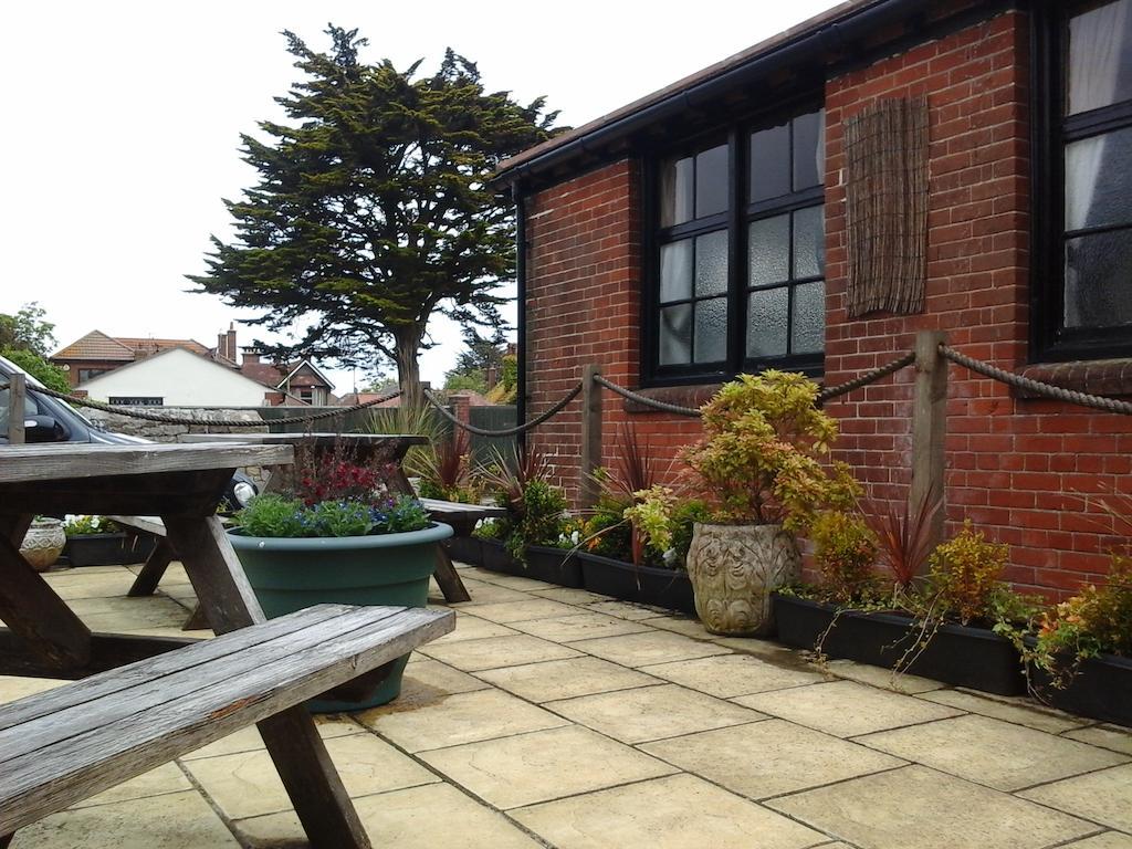 The Royal Oak Hotel Weymouth Bagian luar foto